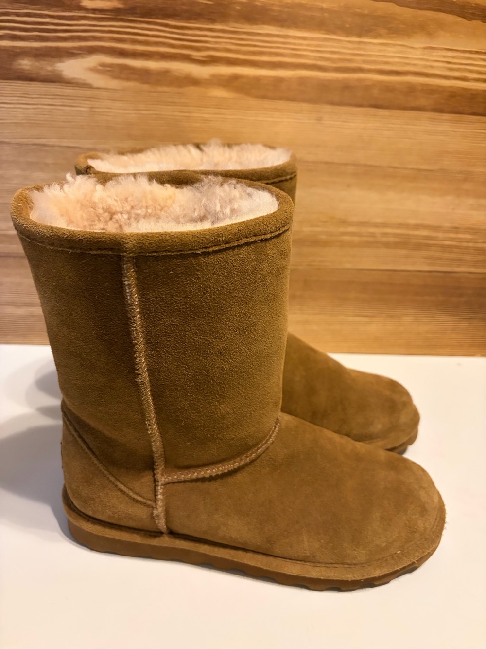 Bearpaw Elle Short Boots